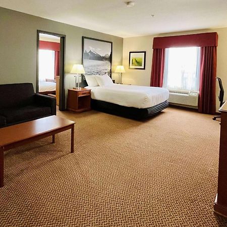 Hotel Super 8 By Wyndham Grande Prairie Esterno foto