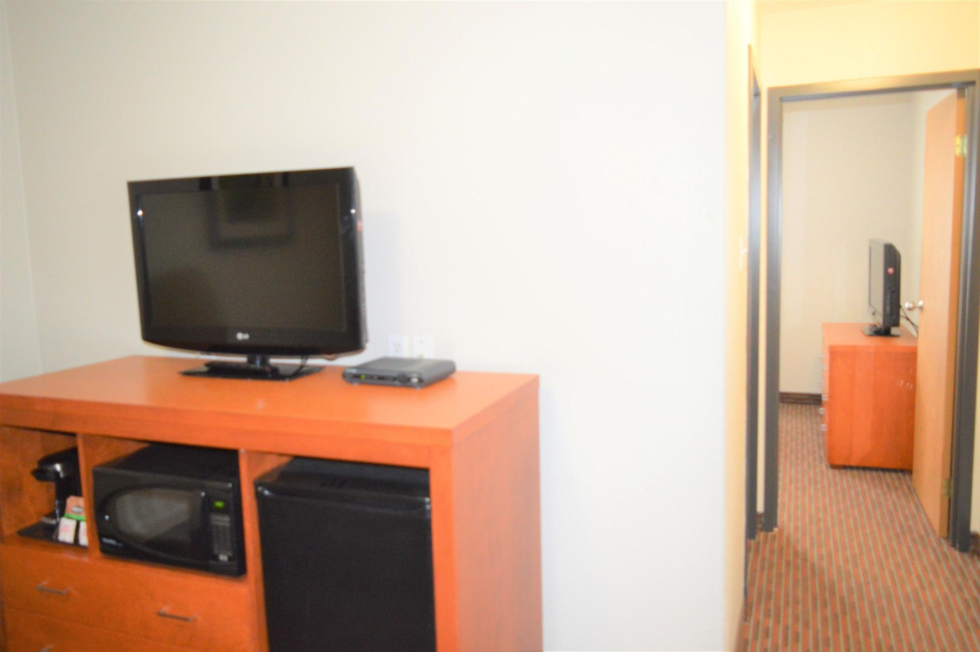 Hotel Super 8 By Wyndham Grande Prairie Esterno foto