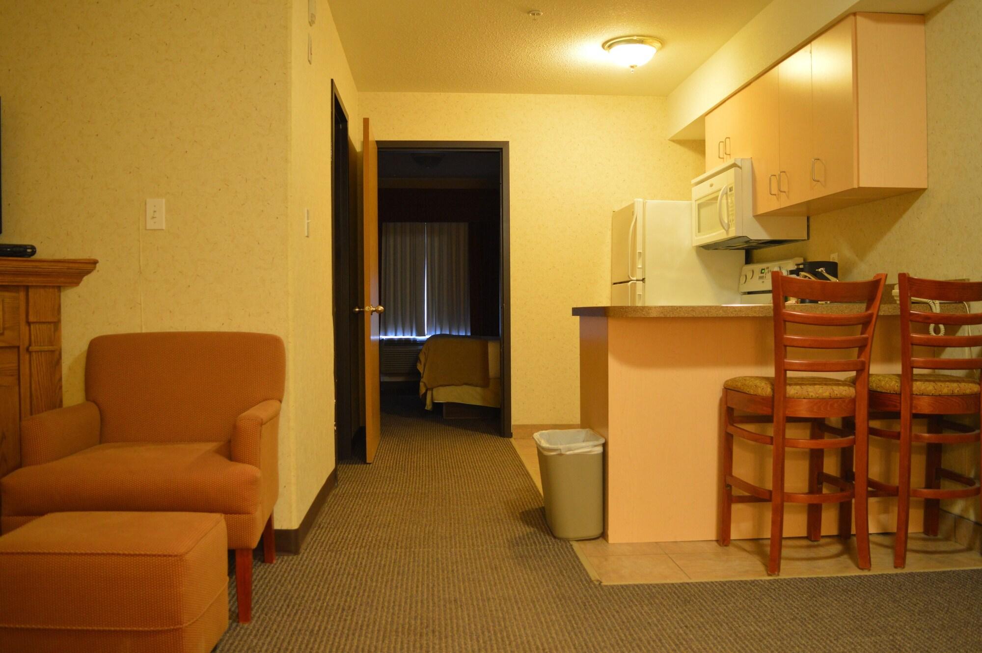 Hotel Super 8 By Wyndham Grande Prairie Esterno foto