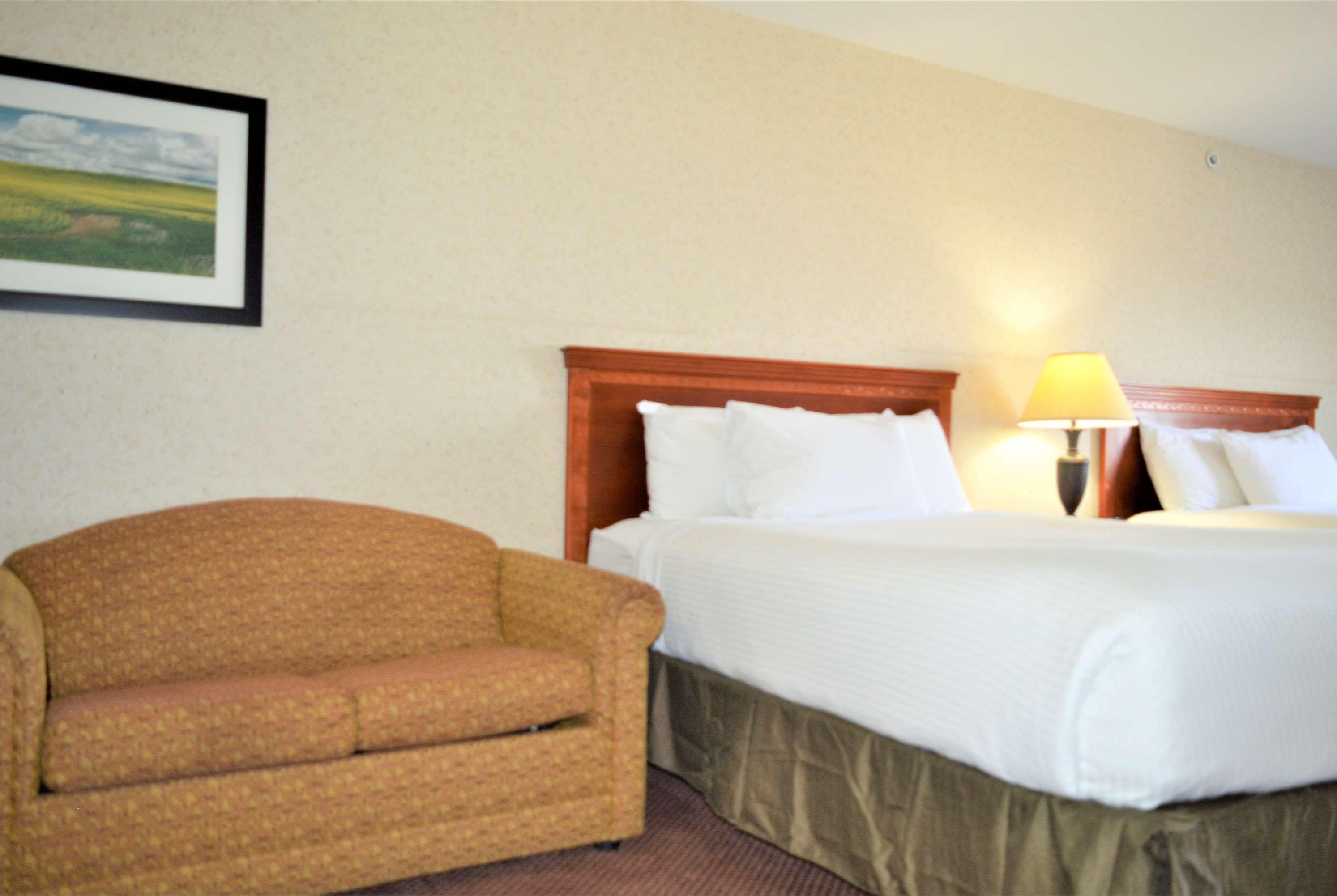 Hotel Super 8 By Wyndham Grande Prairie Esterno foto
