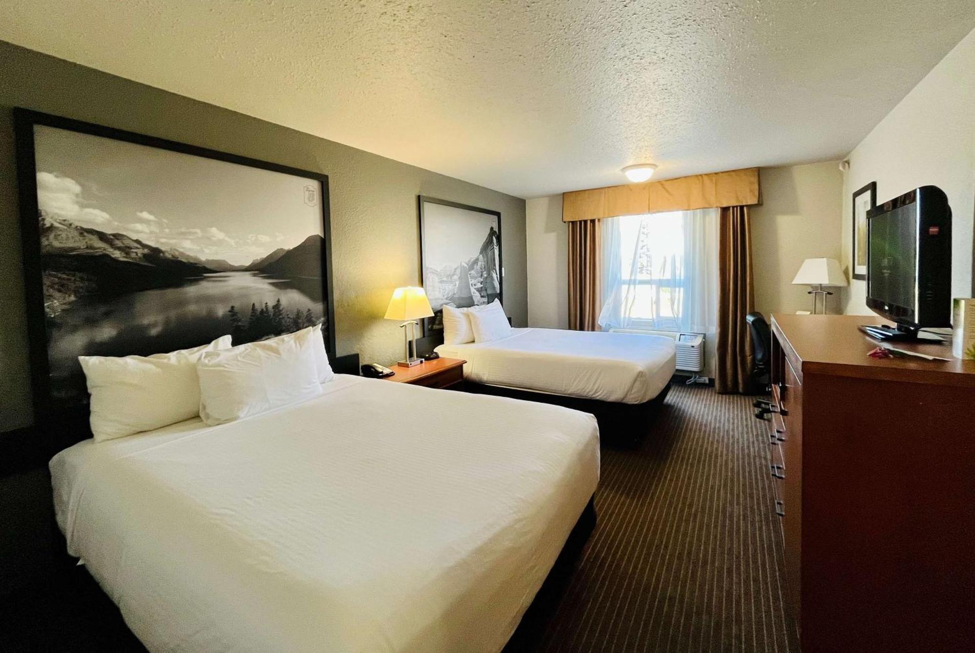 Hotel Super 8 By Wyndham Grande Prairie Esterno foto